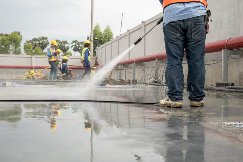 5 Reasons Why Your Business Needs Professional Pressure Washing Services